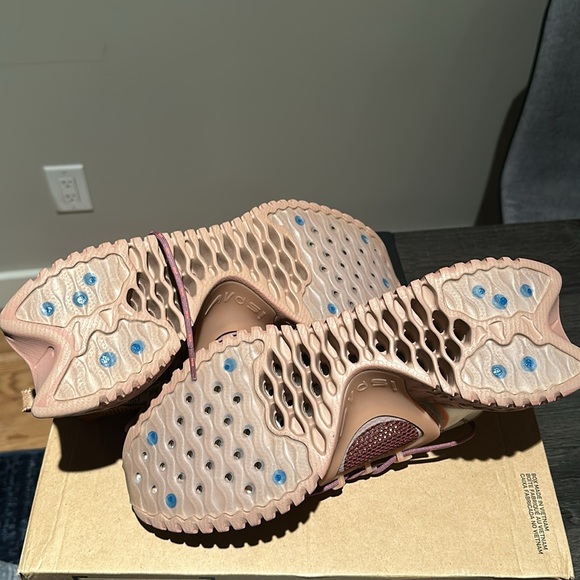 Nike Flow 2020 ISPA Brand New Size 10.5 Dessert Dust - Picture 3 of 5